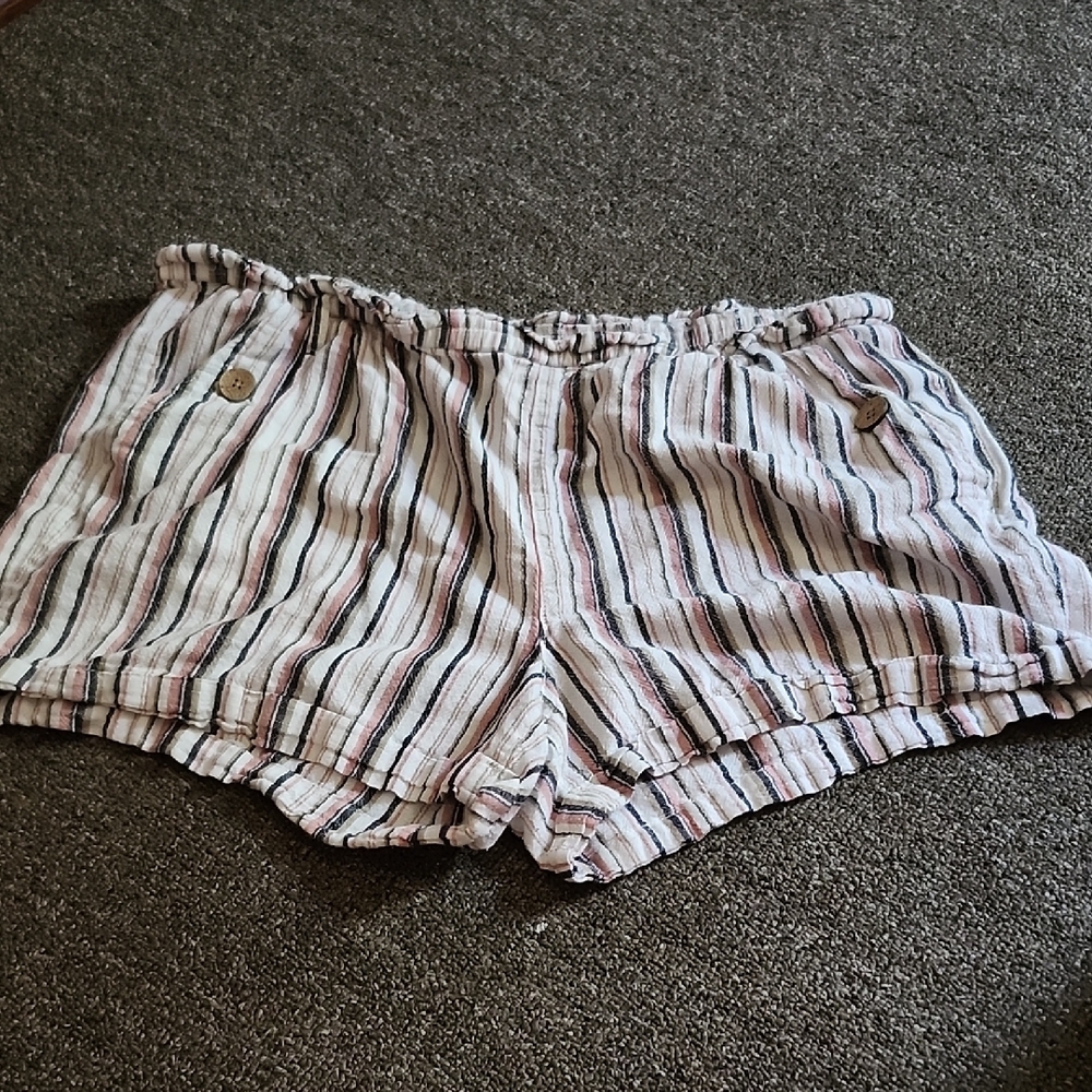 Maurices High Waist White and Black Shorts